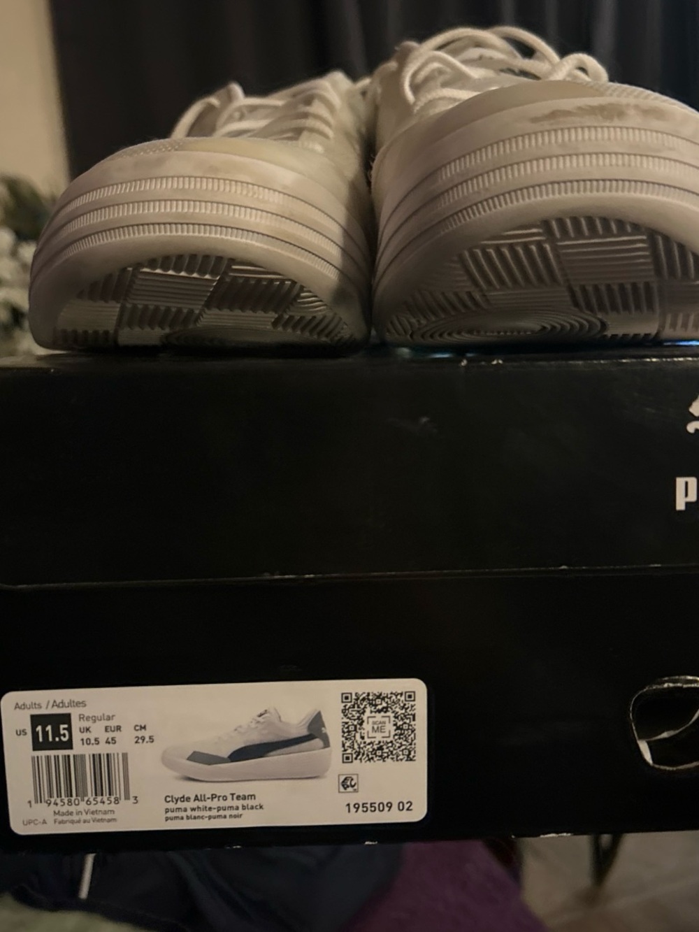 Puma White Low-Top Sneakers with Black Formstrip